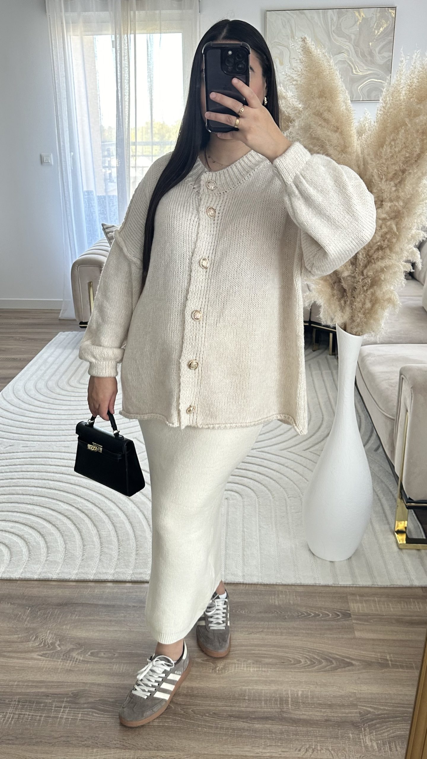 Pull cardigan à bouton dorée | beige