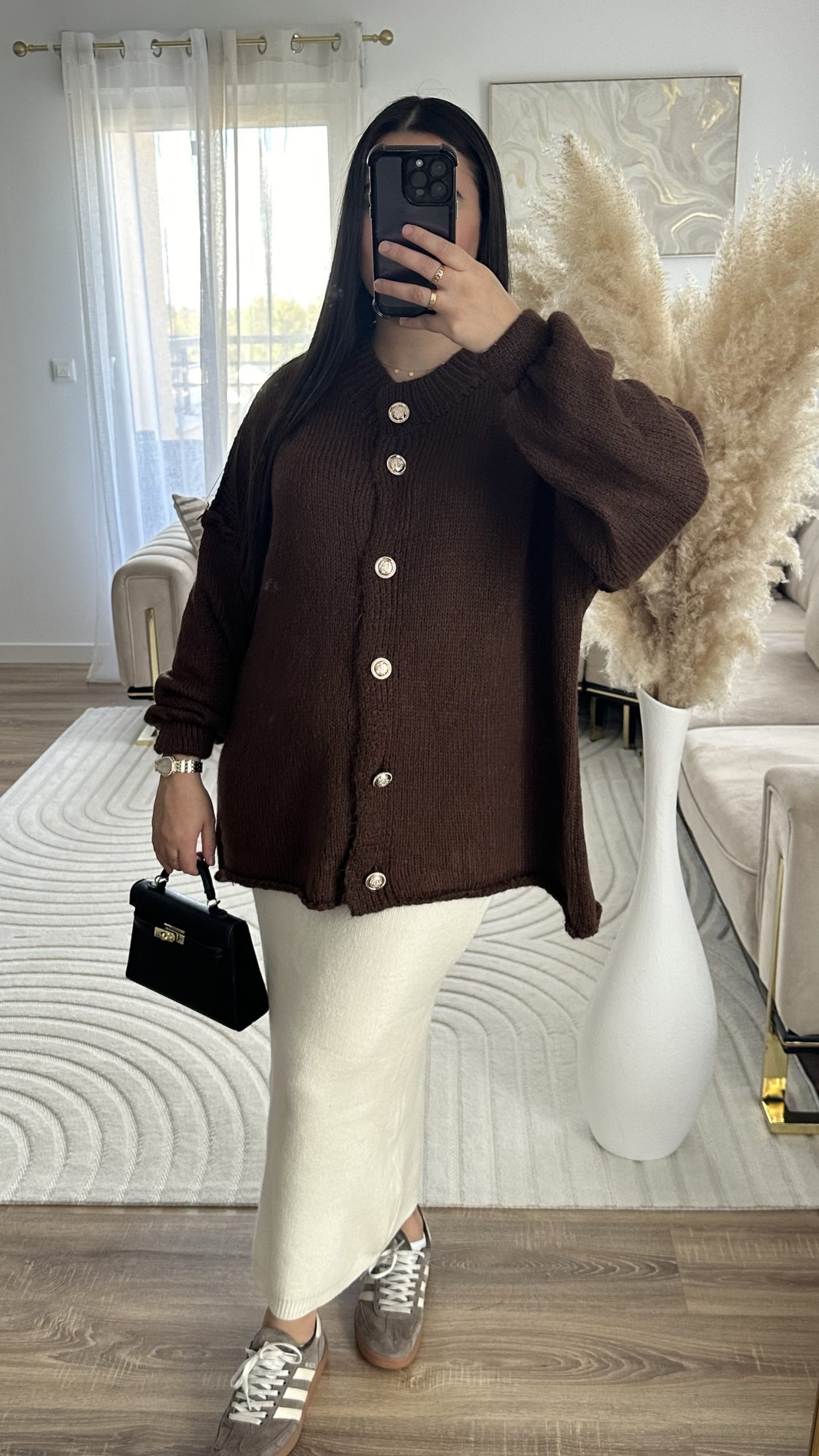 Pull cardigan à bouton dorée | marron